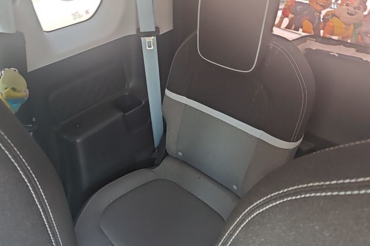 Used Baojun E300 2020 Starry Intelligence Edition Left Rear Seat