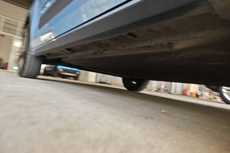 Used Baojun E300 2020 Plus Interstellar Smart Edition Left Side Sill
