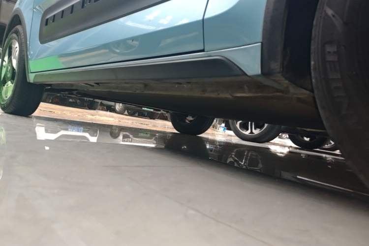 Used Baojun E300 2020 Plus Starry Intelligence Edition Left Side Sill