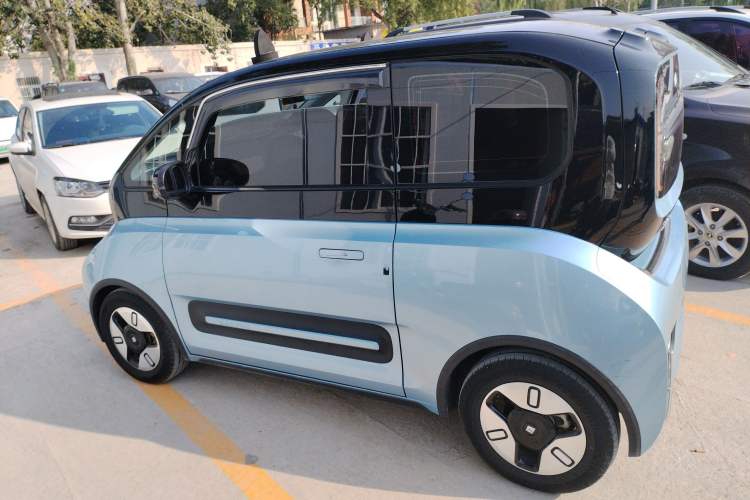 Used Baojun E300 2020 Plus Interstellar Smart Edition Left Side