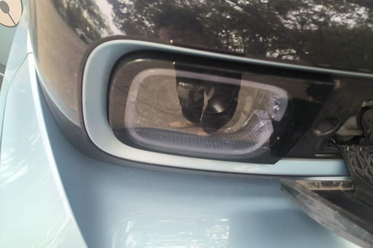 Used Baojun E300 2020 Starry Intelligence Edition Right Front Headlight