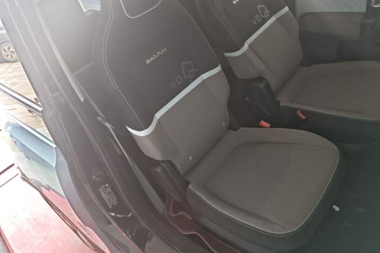 Used Baojun E300 2020 Plus Starry Intelligence Edition Right Front Seat