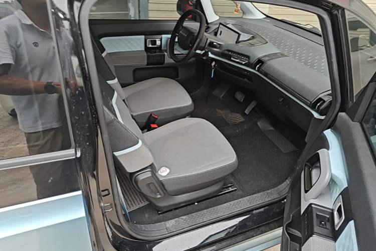 Used Baojun E300 2020 Plus Interstellar Smart Edition Right Front Seat