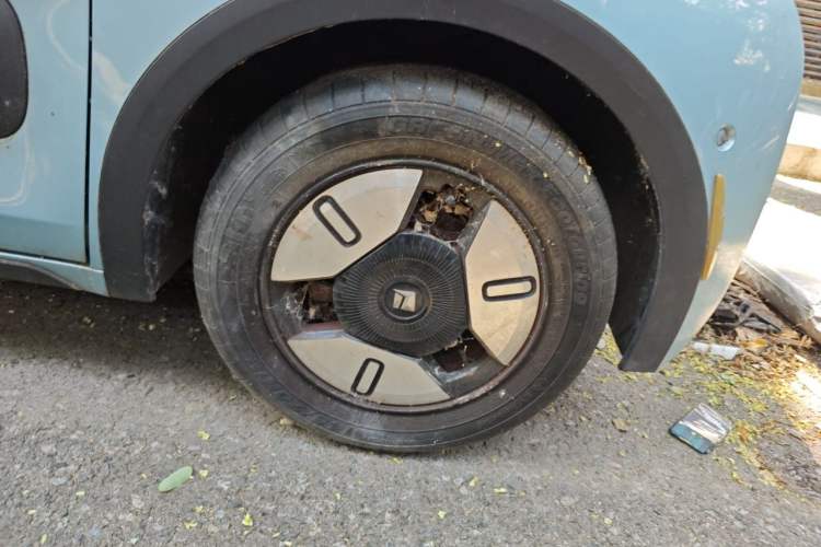 Used Baojun E300 2020 Interstellar Future Edition Right Front Wheel Hub