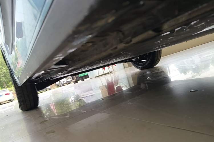Used Baojun E300 2020 Plus Interstellar Smart Edition Right Side Sill