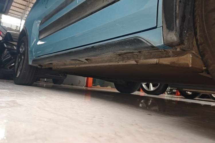 Used Baojun E300 2020 Plus Starry Intelligence Edition Right Side Sill