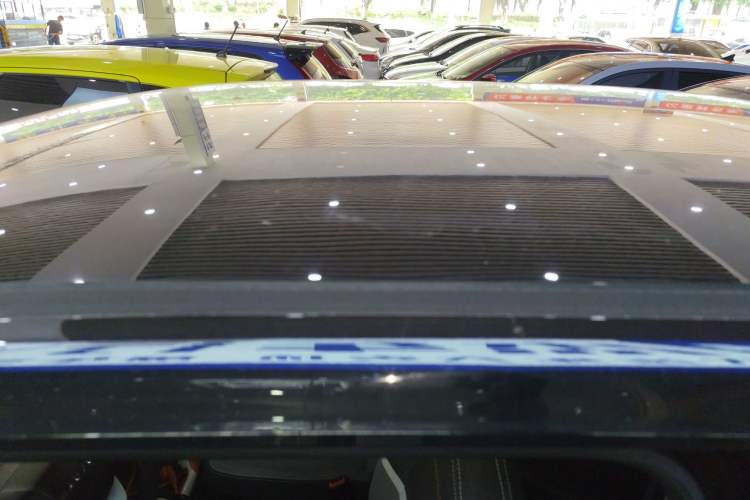 Used Baojun E300 2020 Plus Interstellar Smart Edition Roof