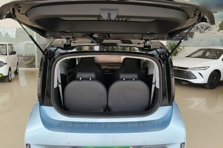 Used Baojun E300 2020 Plus Interstellar Smart Edition Trunk