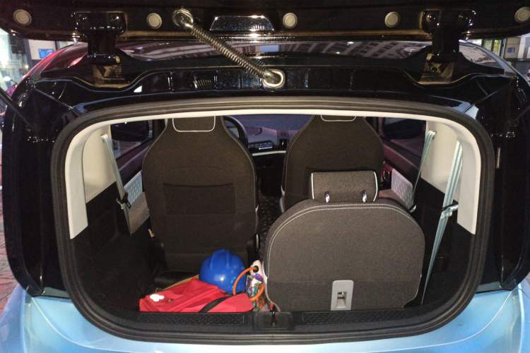 Used Baojun E300 2020 Starry Intelligence Edition Trunk