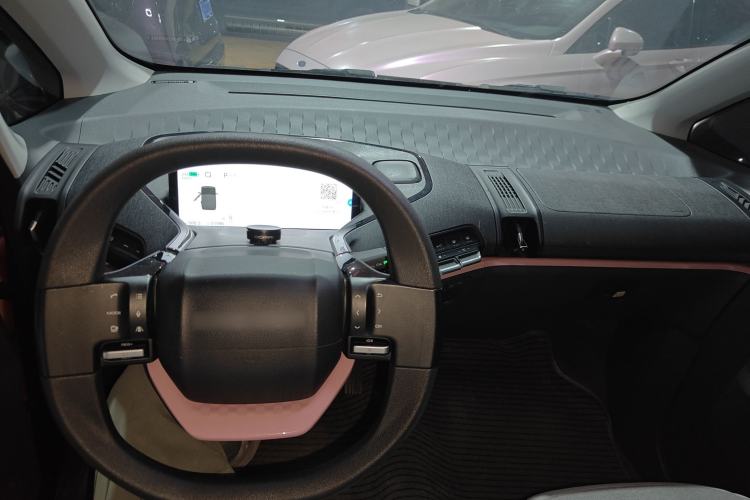 Used Baojun E300 2020 Starry Intelligence Edition Center Console