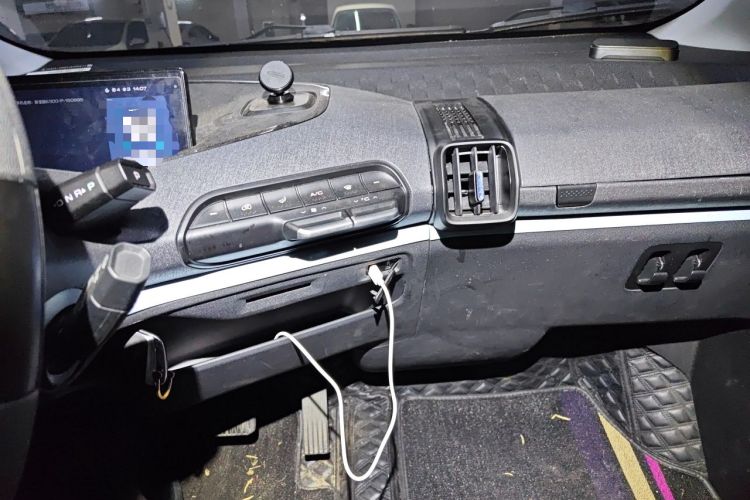 Used Baojun E300 2020 Plus Interstellar Smart Edition Audio And AC Panel