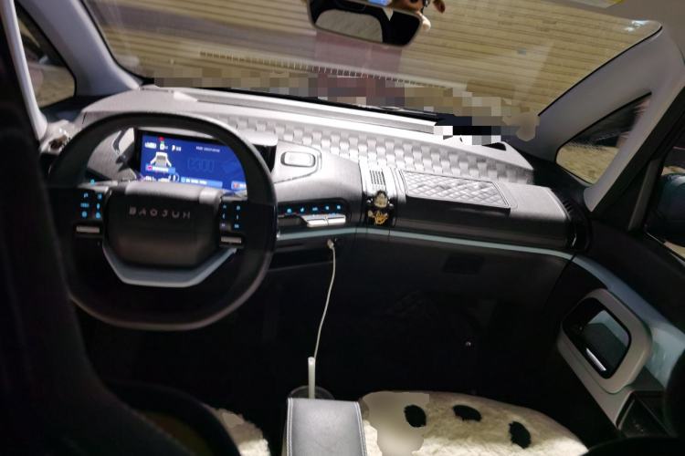 Used Baojun E300 2020 Starry Intelligence Edition Center Console