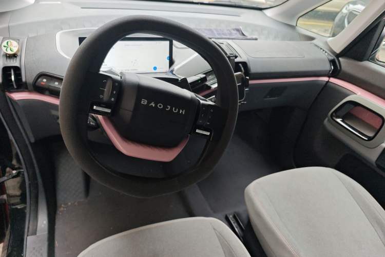 Used Baojun E300 2020 Starry Intelligence Edition Center Console