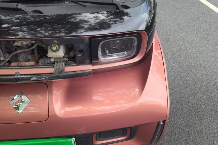 Used Baojun E300 2020 Plus Interstellar Future Edition Engine Bay Left