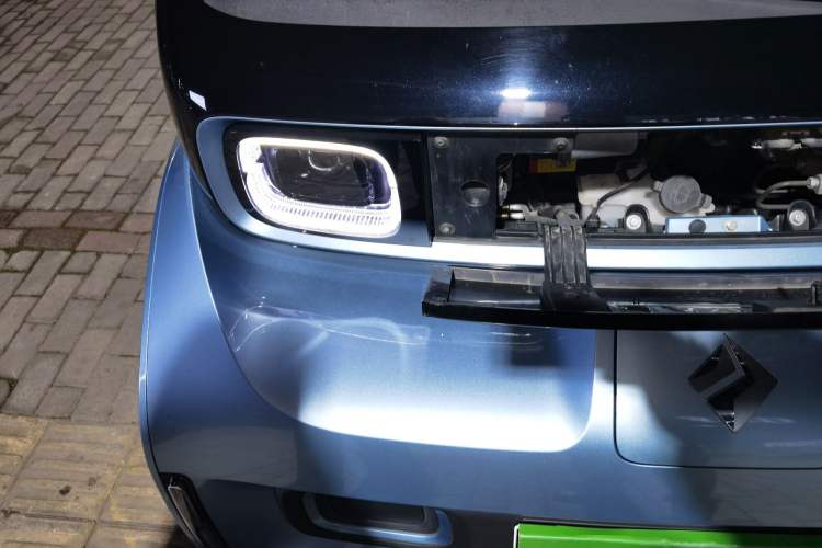 Used Baojun E300 2020 Starry Intelligence Edition Engine Bay Right