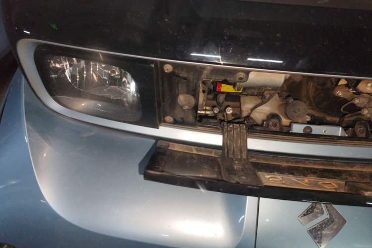 Used Baojun E300 2020 Star Travel Edition Engine Bay Right