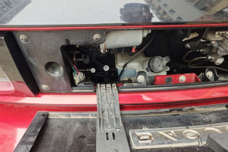 Used Baojun E300 2020 Starry Intelligence Edition Engine Bay Right