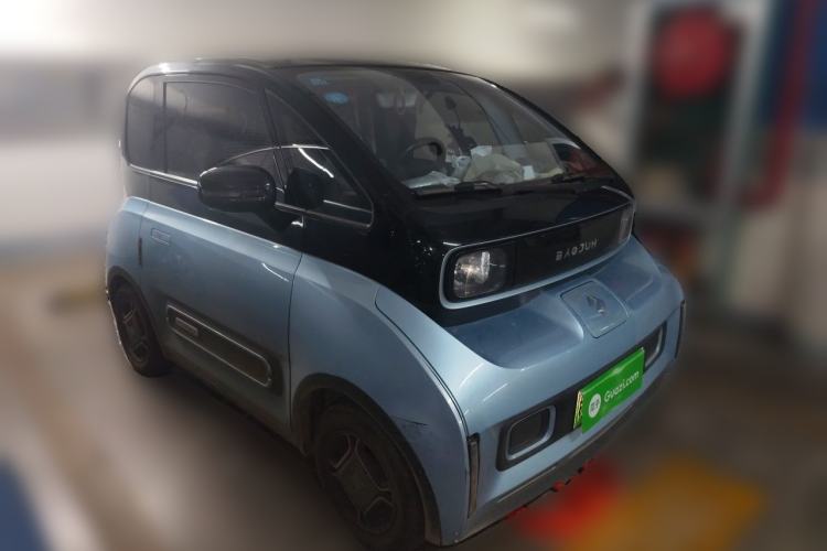 Used Baojun E300 2020 Star Travel Edition Front Right 45 Deg
