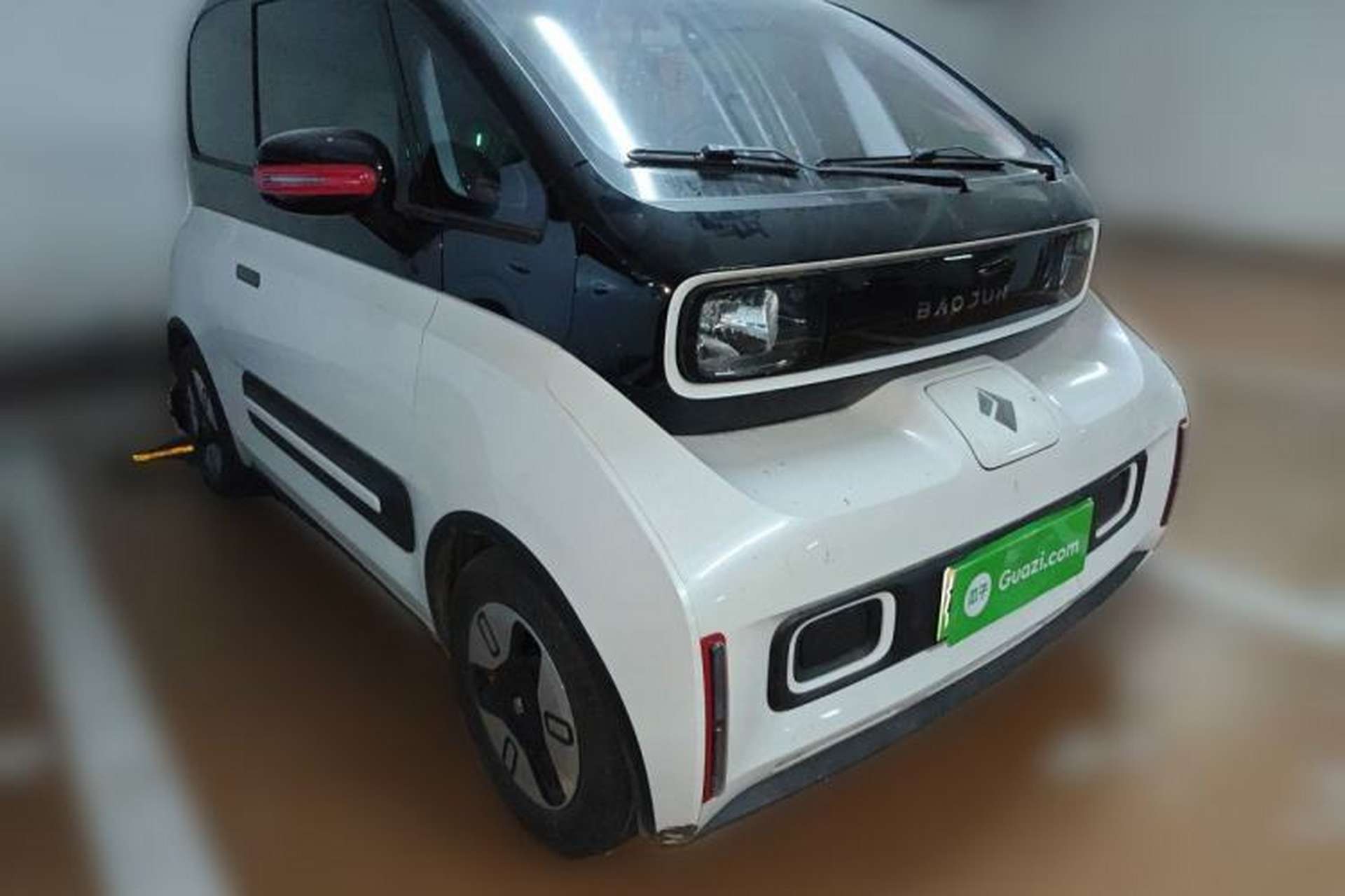 Used Baojun E300 2020 Plus Interstellar Smart Edition Front Right 45 Deg