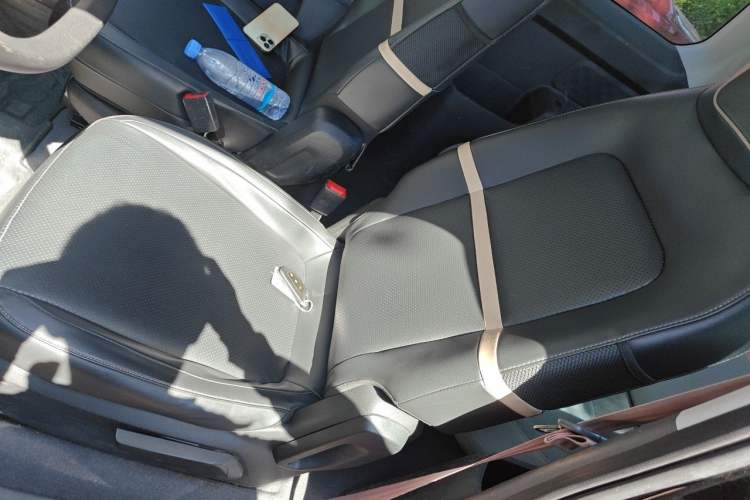 Used Baojun E300 2020 Plus Interstellar Future Edition Left Front Seat