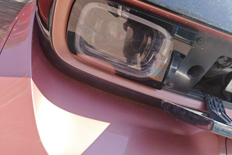 Used Baojun E300 2020 Plus Interstellar Future Edition Right Front Headlight