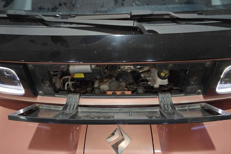 Used Baojun E300 2020 Starry Intelligence Edition Engine Bay