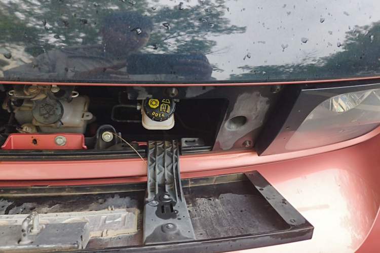 Used Baojun E300 2020 Plus Interstellar Smart Edition Engine Bay Left