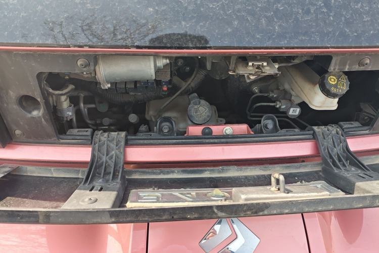 Used Baojun E300 2020 Plus Interstellar Smart Edition Engine Bay