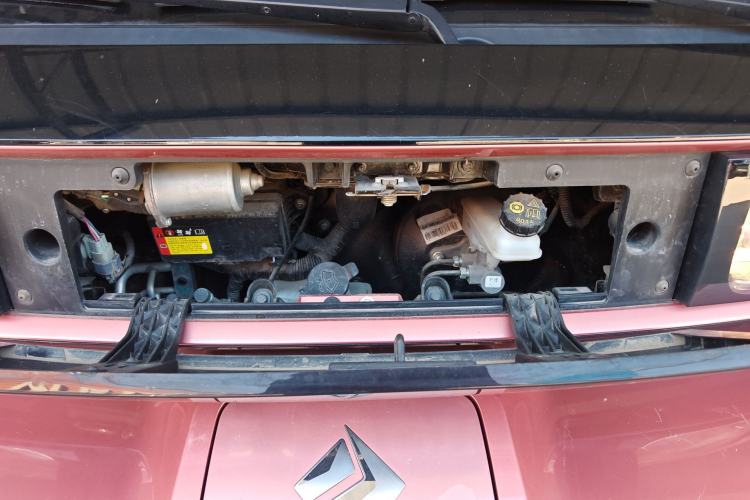 Used Baojun E300 2020 Star Travel Edition Engine Bay