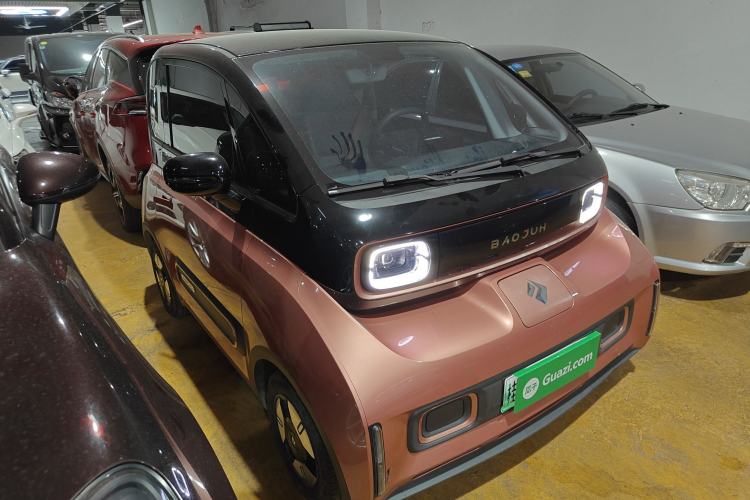 Used Baojun E300 2020 Starry Intelligence Edition Front Right 45 Deg