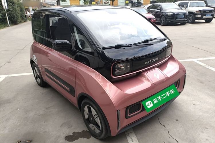 Used Baojun E300 2020 Plus Interstellar Smart Edition Front Right 45 Deg