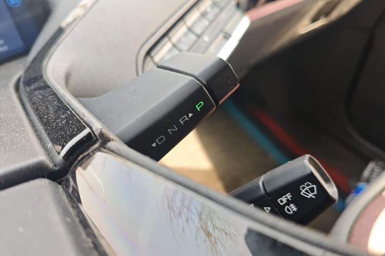 Used Baojun E300 2020 Plus Interstellar Smart Edition Gear Lever