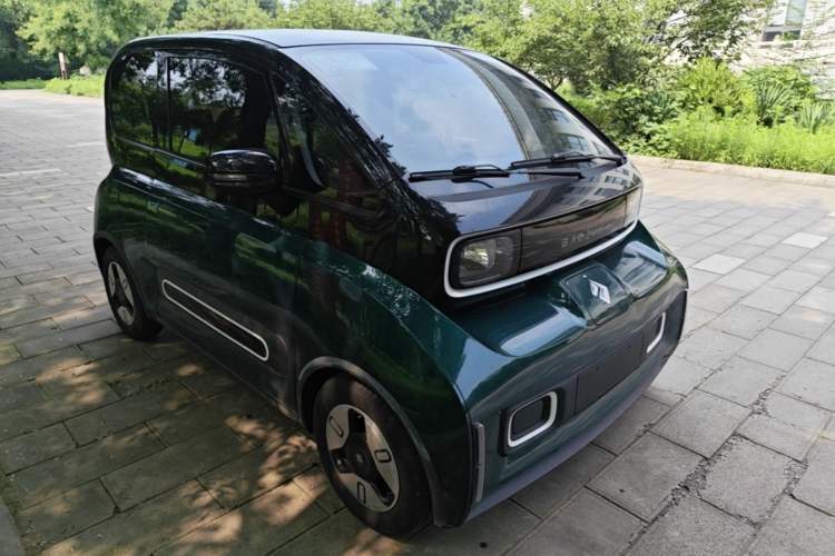 Used Baojun E300 2020 Star Travel Edition Front Right 45 Deg