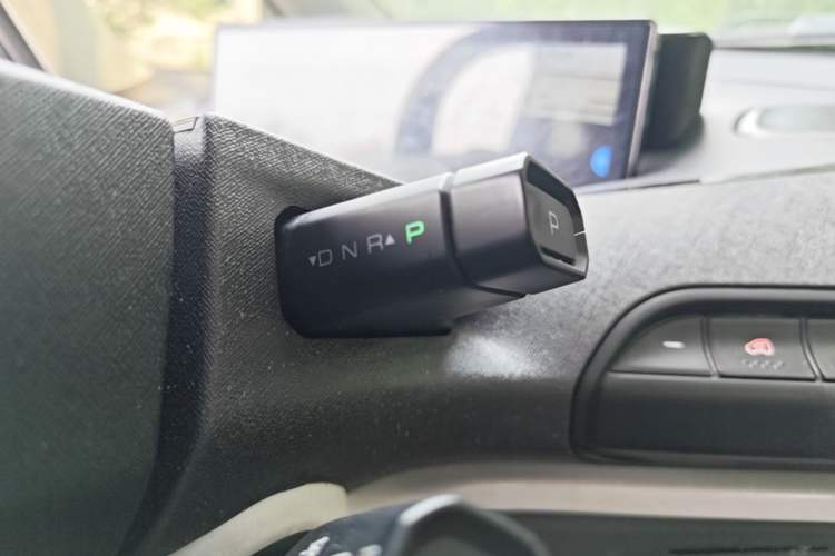 Used Baojun E300 2020 Star Travel Edition Gear Lever