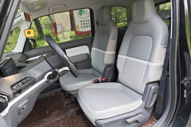 Used Baojun E300 2020 Star Travel Edition Left Front Seat