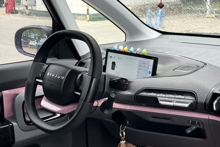 Used Baojun E300 2020 Plus Interstellar Smart Edition Interior 3