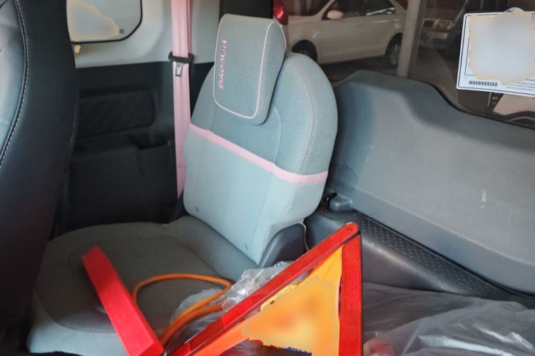 Used Baojun E300 2020 Star Travel Edition Left Rear Seat