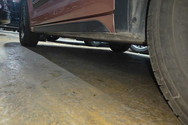 Used Baojun E300 2020 Starry Intelligence Edition Left Side Sill