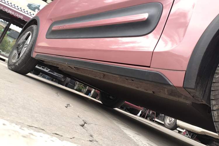 Used Baojun E300 2020 Plus Interstellar Smart Edition Left Side Sill