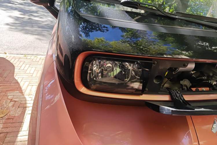 Used Baojun E300 2020 Star Travel Edition Exterior 6