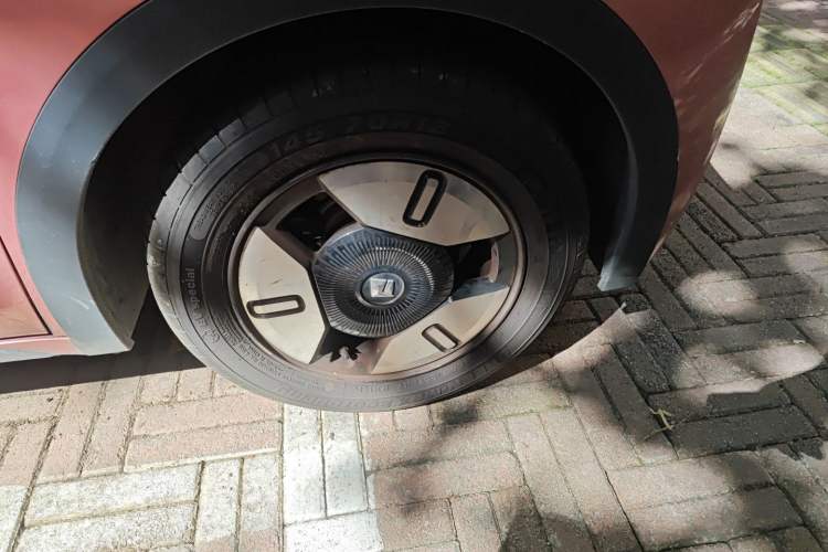 Used Baojun E300 2020 Star Travel Edition Exterior 7