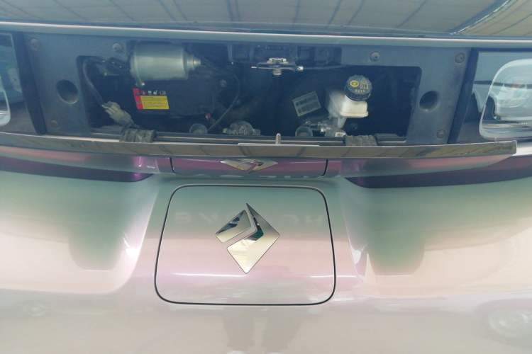 Used Baojun E300 2020 Plus Starry Intelligence Edition Engine Bay