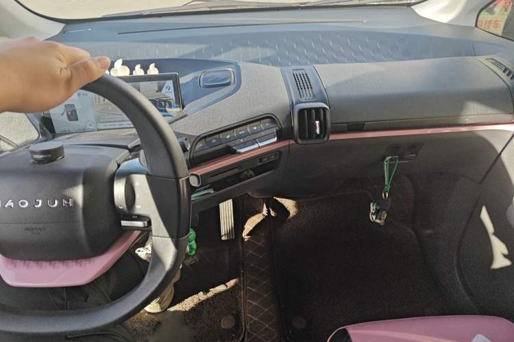 Used Baojun E300 2020 Plus Interstellar Smart Edition Audio And AC Panel