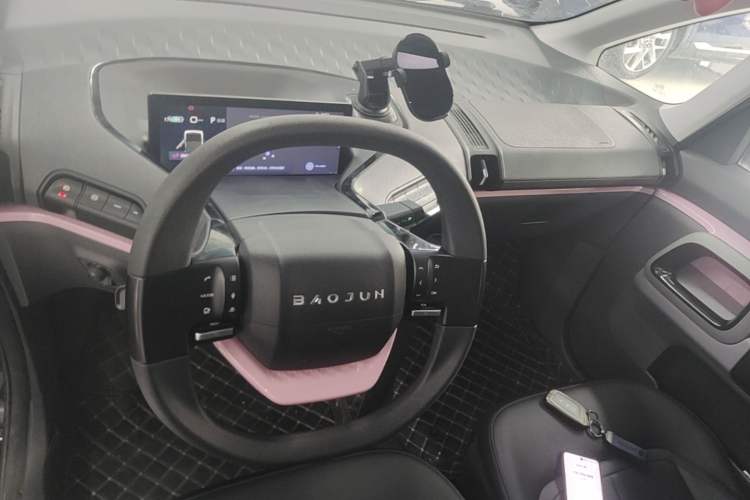 Used Baojun E300 2020 Starry Intelligence Edition Center Console