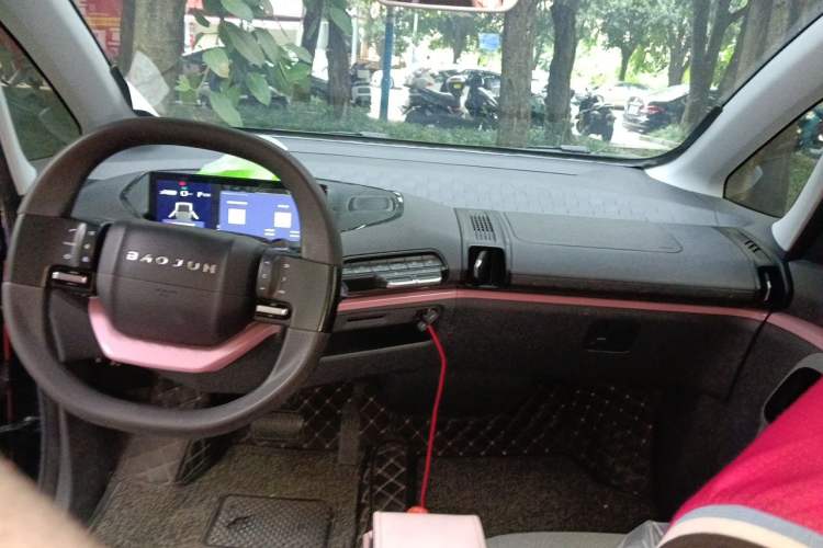 Used Baojun E300 2020 Starry Intelligence Edition Center Console