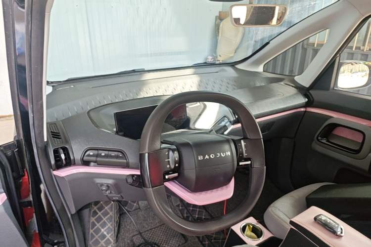 Used Baojun E300 2020 Starry Intelligence Edition Center Console