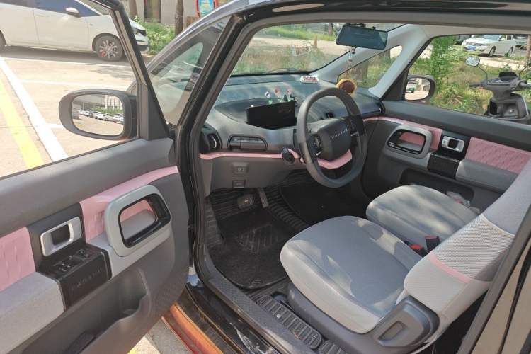 Used Baojun E300 2020 Plus Interstellar Smart Edition Driver Seat