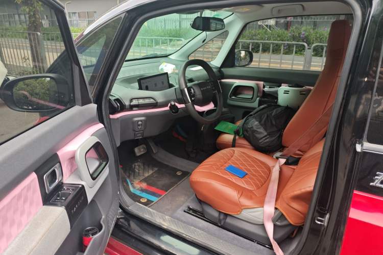 Used Baojun E300 2020 Starry Intelligence Edition Driver Seat