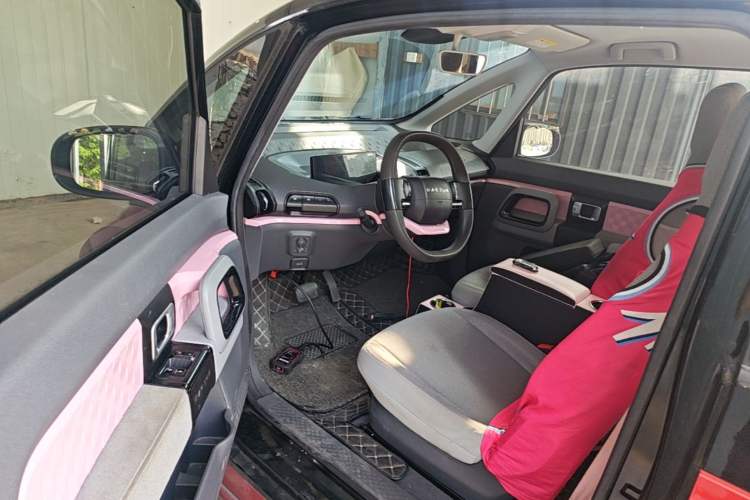 Used Baojun E300 2020 Starry Intelligence Edition Driver Seat