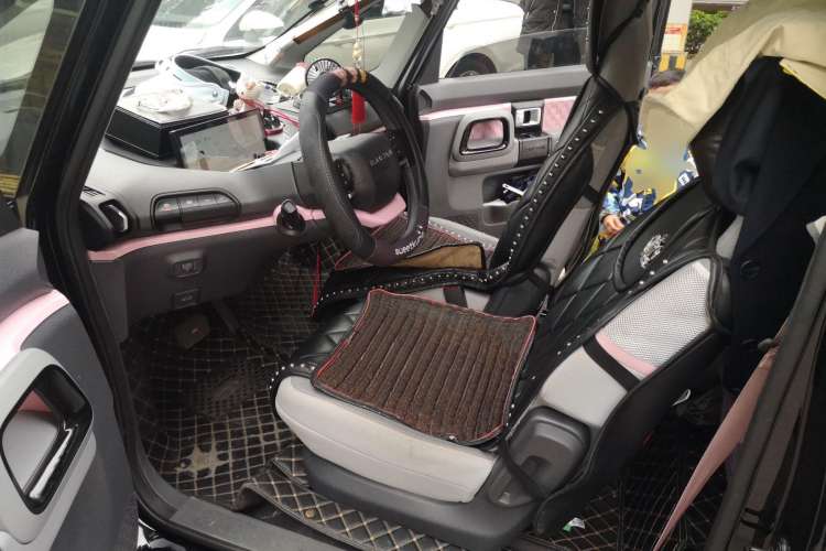 Used Baojun E300 2020 Star Travel Edition Driver Seat